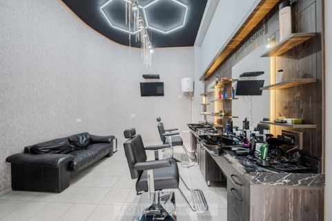 Barber by Aky