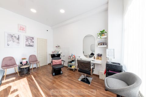 Cristina Chirita Makeup&Brows Artist