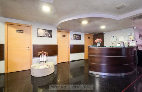 GOLD Fitness & Lounge