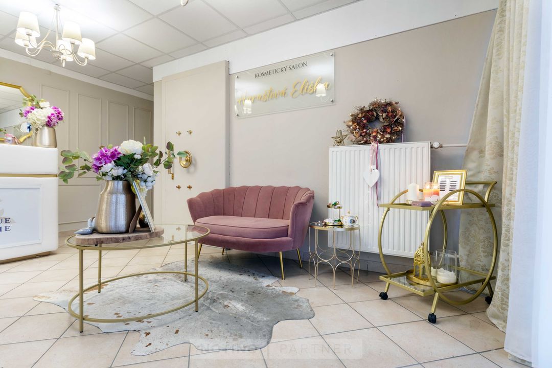 Beauty studio Lashroom Ellie