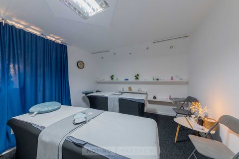 Salon Monique