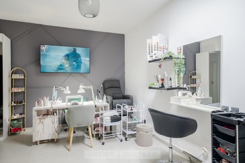 Glam Nails Popesti-Leordeni