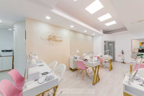 Vera Eva Nails