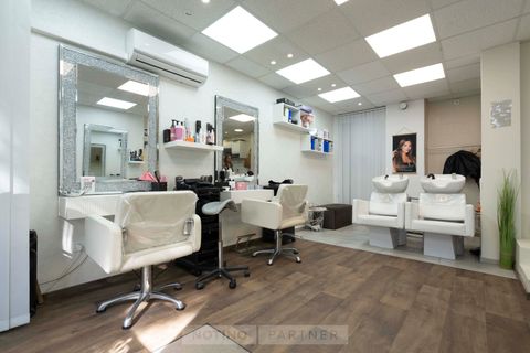 Salon gallery image 1