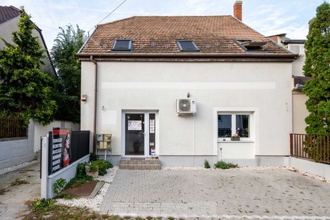 Salon gallery image 5