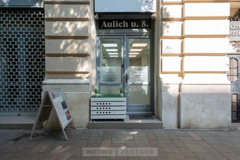 Salon gallery image 9