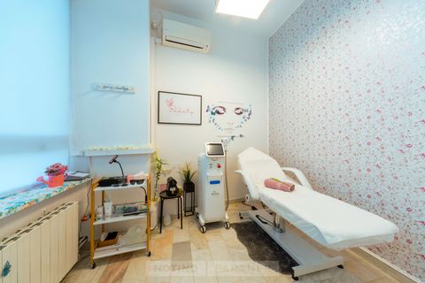 Pure Beauty Lounge