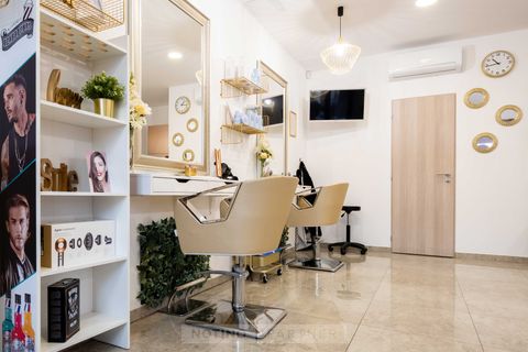 Vmhair by J Beverly Hills