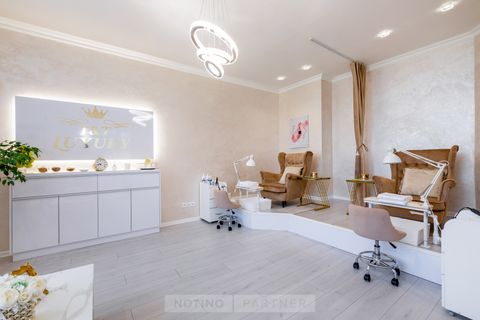 T&T LUXURY