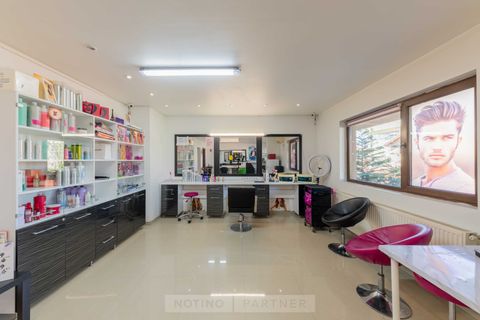 Gloria-Salon Fundeni
