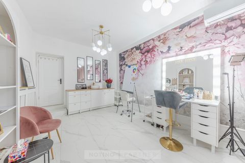 Cristina Găvănescu Brows Expert & Makeup