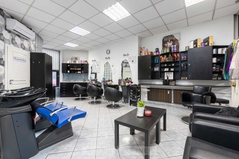 Salón Monchichi