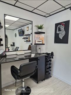 Aurelia Nedelcu Hairstylist