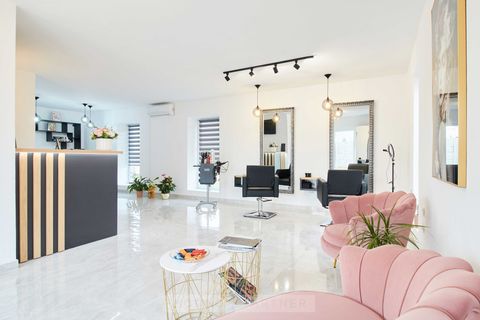 Felice Hair Studio Socodor | Notino Salony