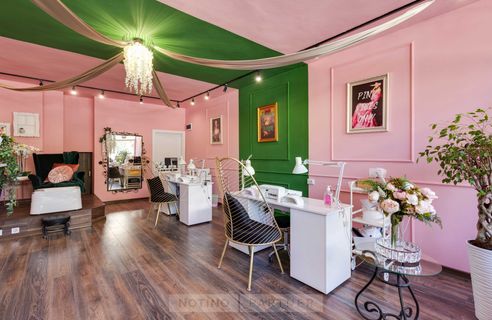 Mari Papazyan Beauty & School