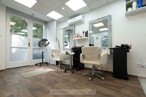 Salon gallery image 0