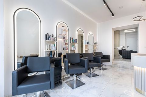 Filip Caki salon Praha